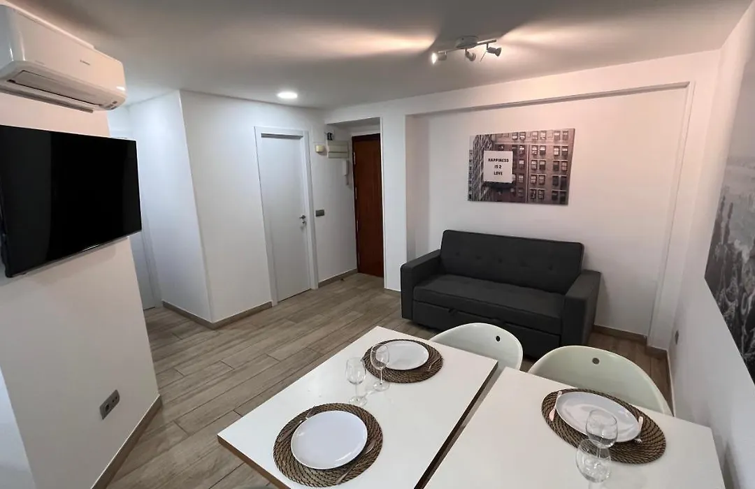 Luminoso Apartamento 5 Personas Pueblo Nuevo-1